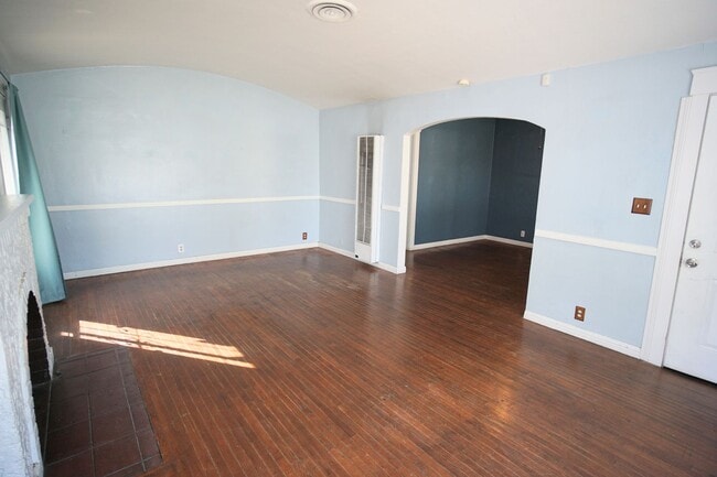 Building Photo - 127 Quincy St