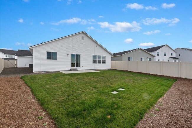 Building Photo - 2869 N Arroyo Vis Wy