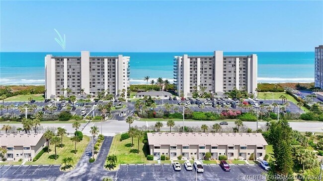 Building Photo - 4250 N Hwy A1A