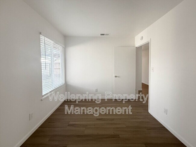 Building Photo - 3251 Mill Springs Dr