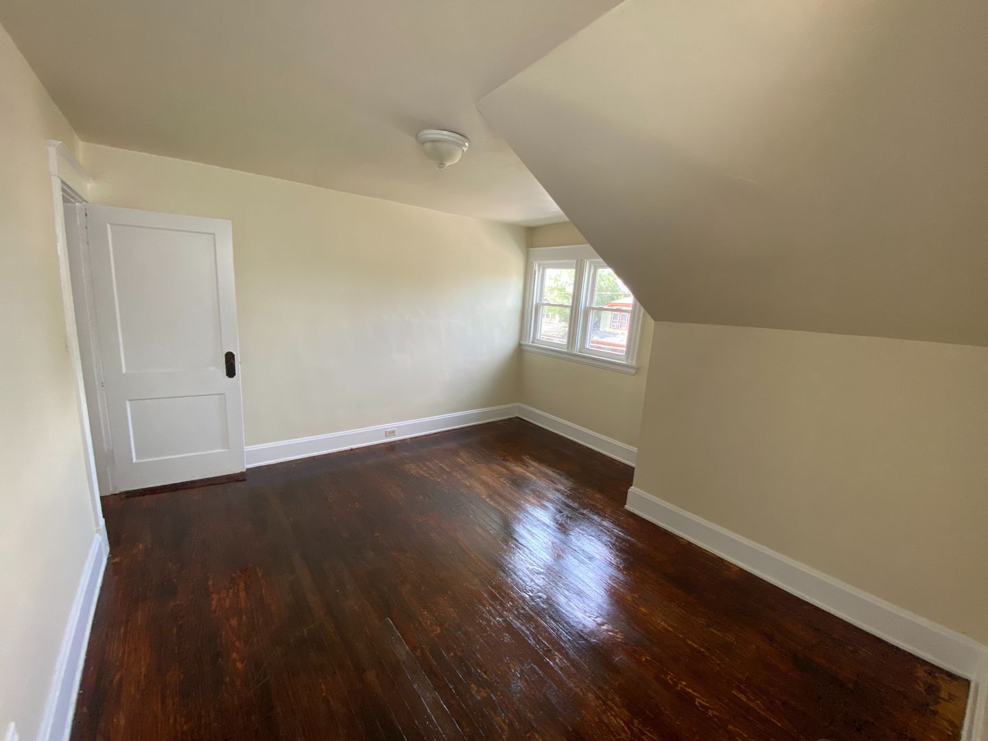 Building Photo - 641 Clemmer Ave