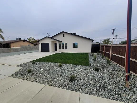 Building Photo - Freshly painted home, LVP flooring, close to schools, park, and shopping. Quiet neighborhood near...