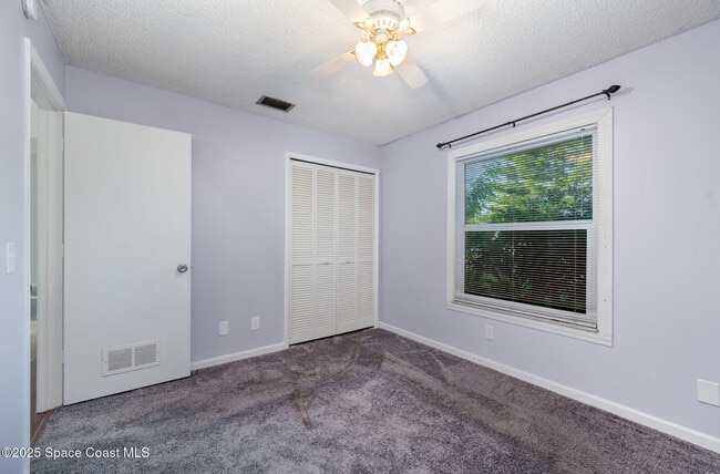 Building Photo - 511 Biscayne Ln
