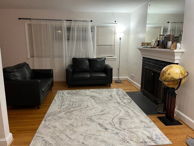 Building Photo - 1955 N Woodrow St