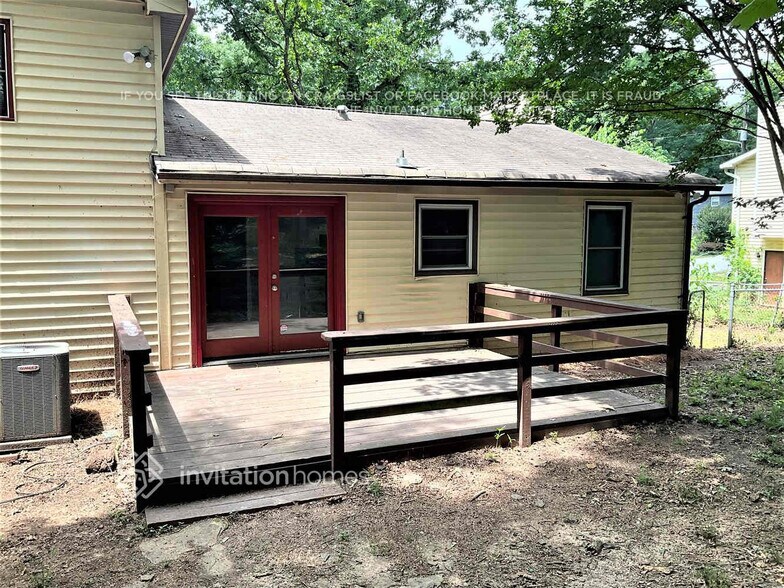 Building Photo - 1396 Candlelite Ln