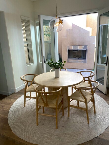 Kitchen breakfast area (staged) overlooks cortyard - 11280 Granite Ridge Dr