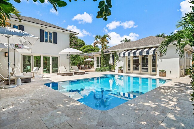 Building Photo - 306 Cordova Rd