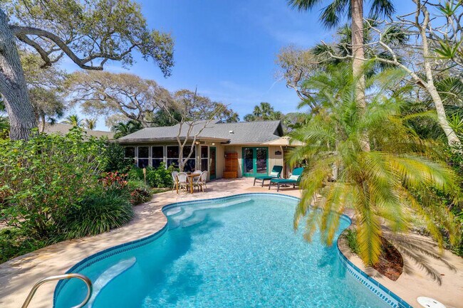 Building Photo - 113 Margarita Rd