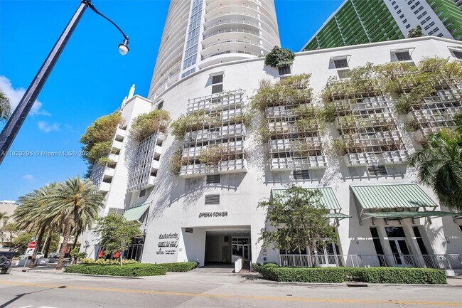 Building Photo - 1750 N Bayshore Dr