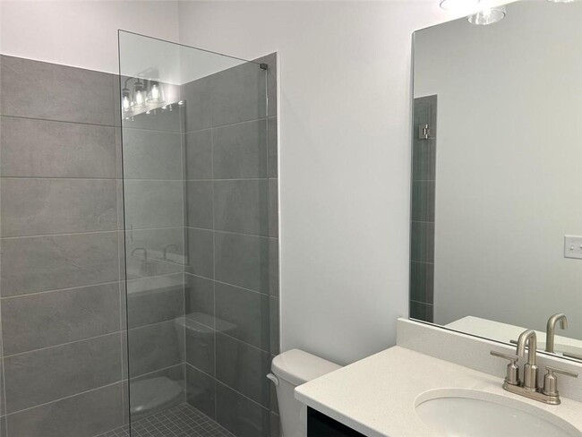 Building Photo - 1582 Driggs Dr NW