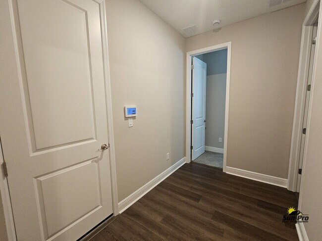 Building Photo - 379 Birkdale Dr