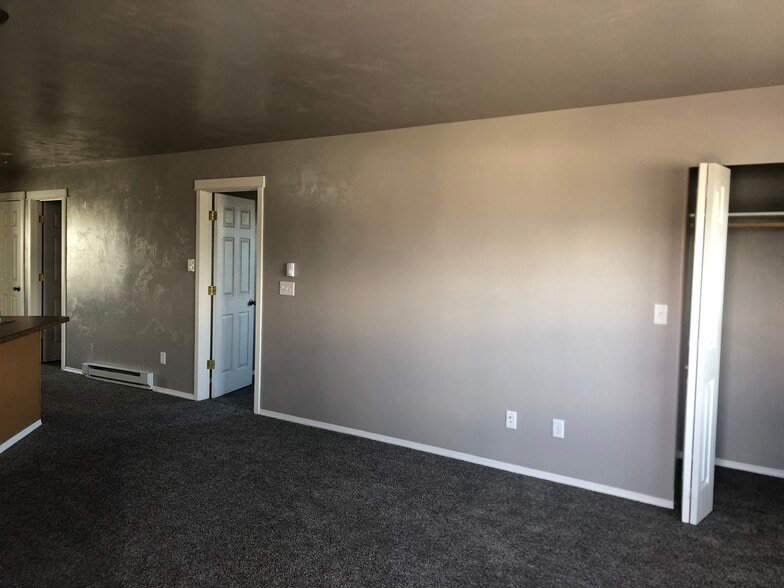 Building Photo - 223 Northgate Loop