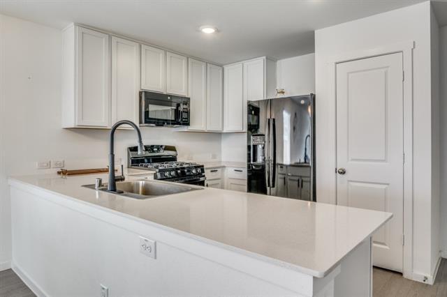 Building Photo - 3201 Tarpan Ct