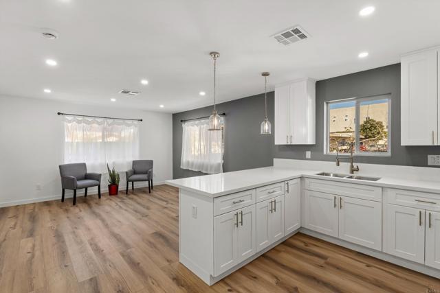 Building Photo - 1134 S Orange St