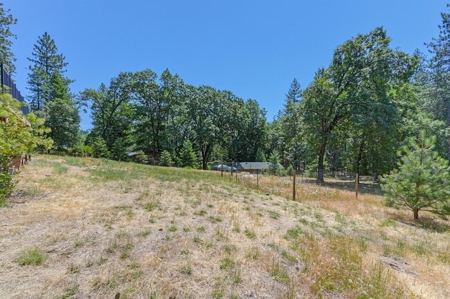 Building Photo - 3-Bedroom Home on a Foresthill Cul-de-Sac