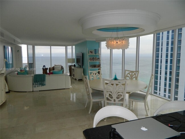 Building Photo - 17555 Collins Ave