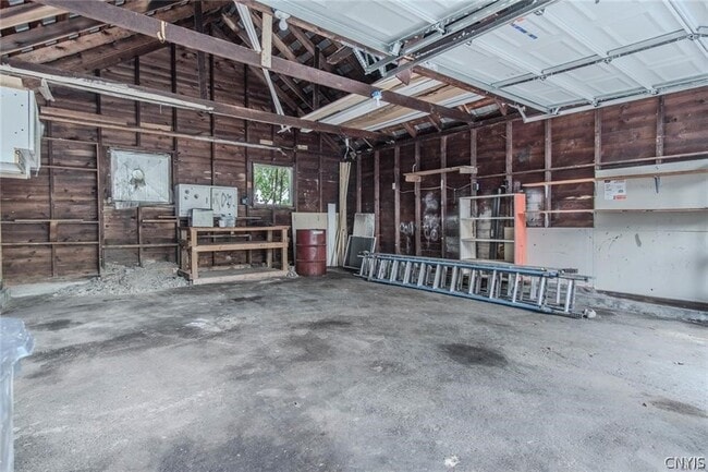 Building Photo - 406 Stone St