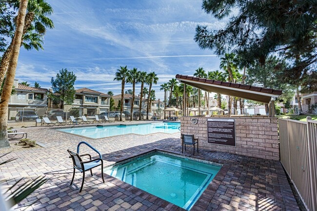 Building Photo - Green Valley Condo