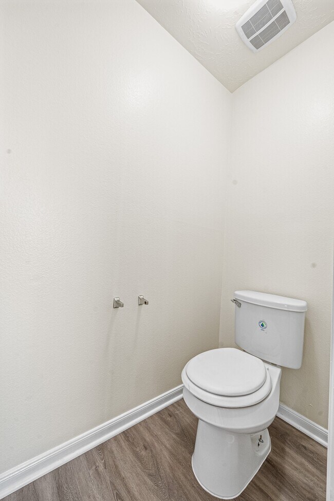 Building Photo - 15623 Harris Canyon Ln
