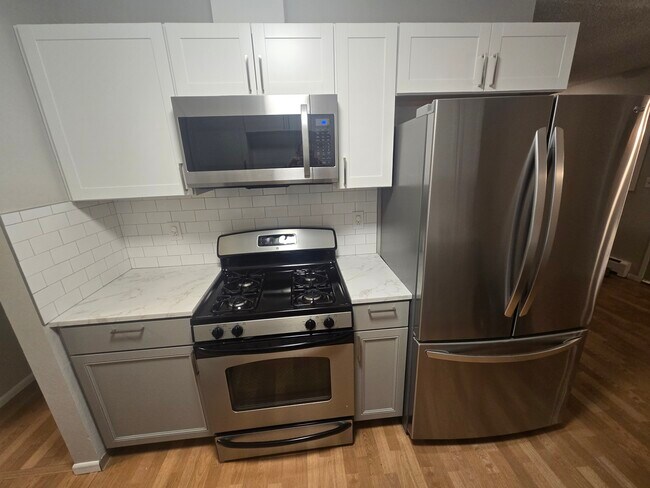 Recently remodeled kitchen - 4119 Lana Ct