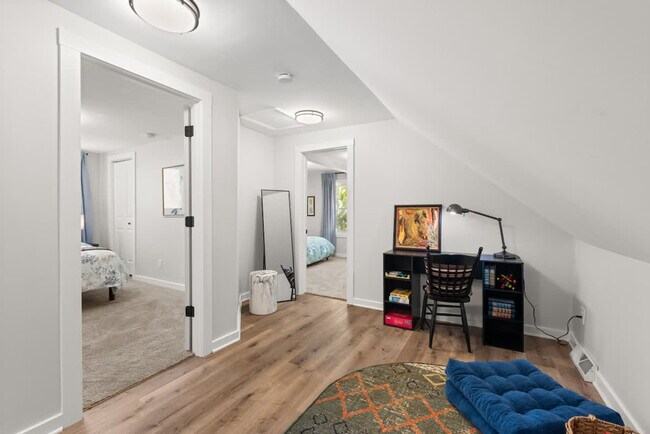 Building Photo - 19620 Ormiston Ave