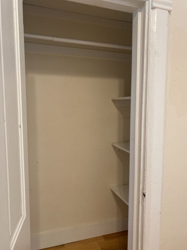 Building Photo - Classic Old Town Fort Collins 2 Bed 2 Bath Home Close to CSU