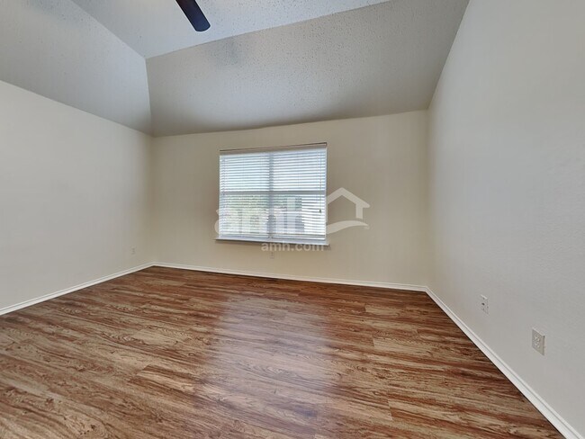 Building Photo - 1809 Mapleleaf Dr