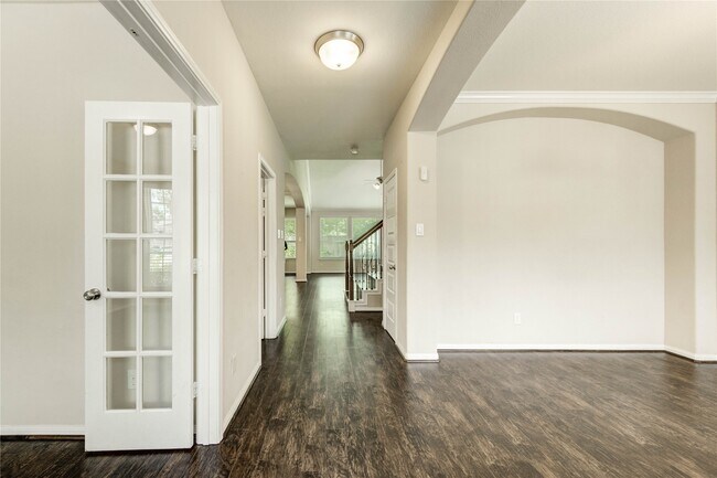 Building Photo - 43 Amaifi Dr