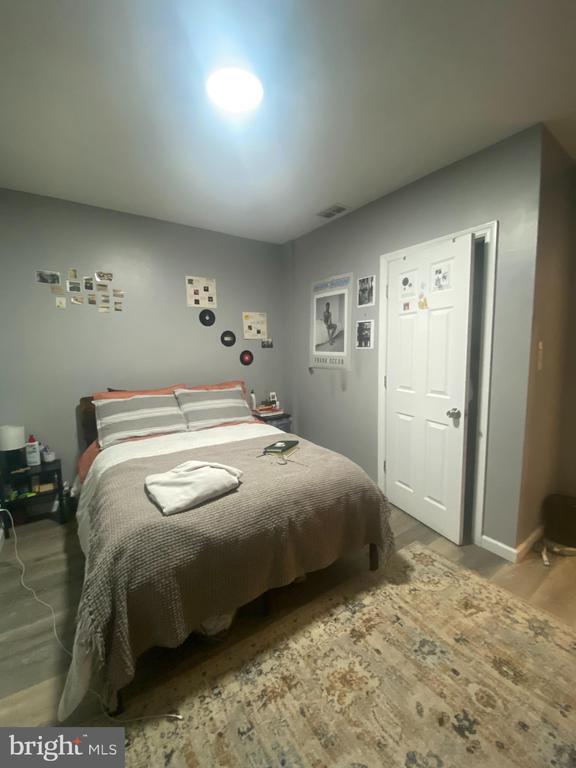 Building Photo - 1717 Fontain St