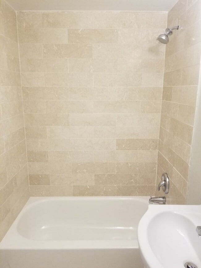 Building Photo - 2245 19th Ave