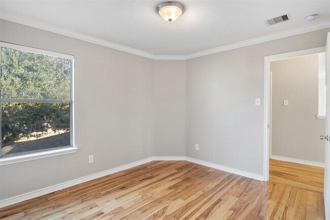Building Photo - 12050 Mallard Stream Ct