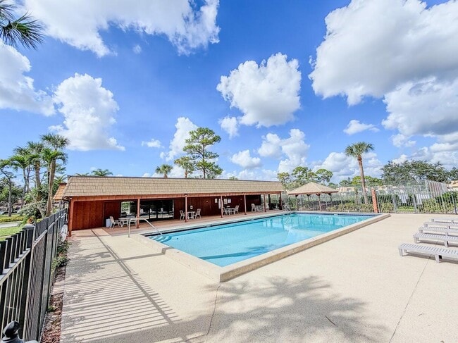 Building Photo - 4464 Oak Terrace Dr