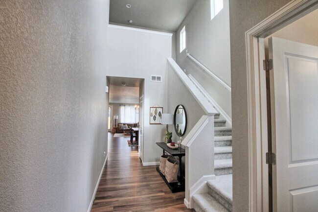 Building Photo - 3 bed 2.5 bath Parker home built in 2020