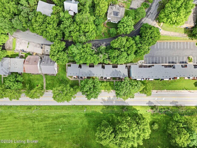 Building Photo - 2745 Grinstead Dr