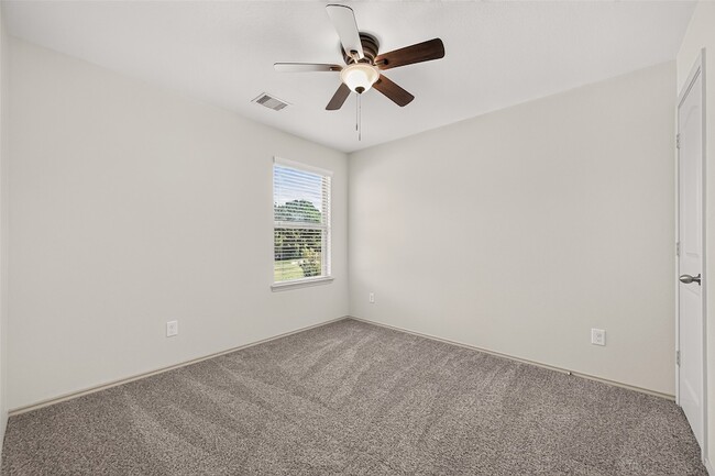 Building Photo - 23718 Water Hickory Dr