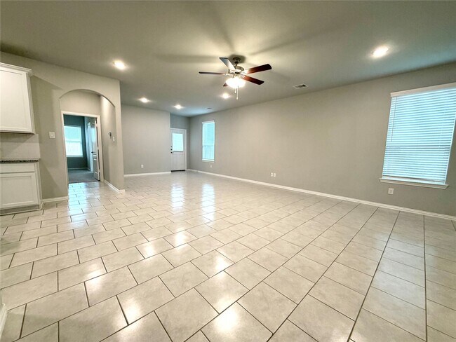 Building Photo - 31755 Wellington Pass