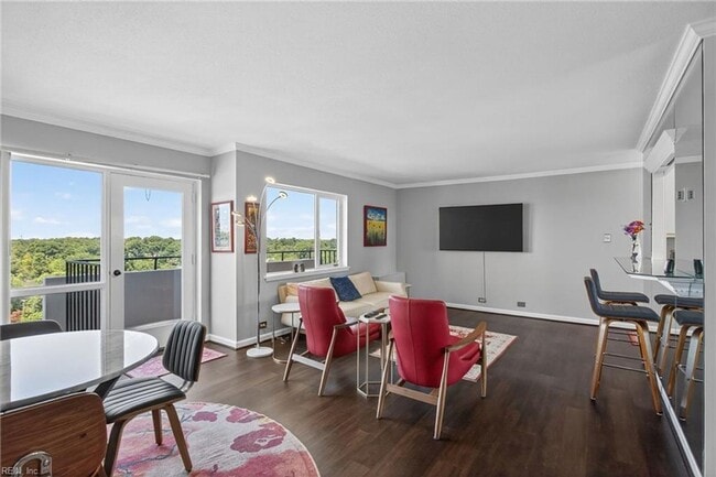 Building Photo - Algonquin Park