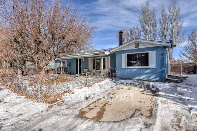 Primary Photo - 2908 N Steves Blvd