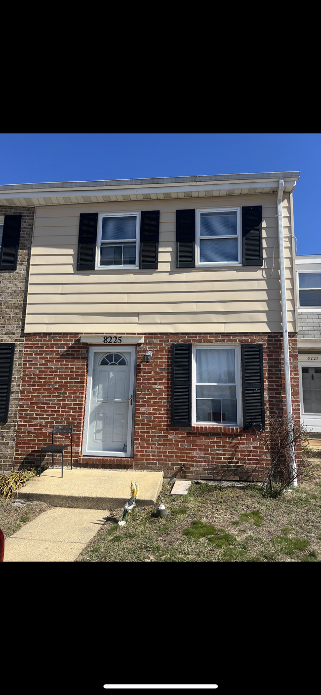 Primary Photo - 8225 Averill Ct