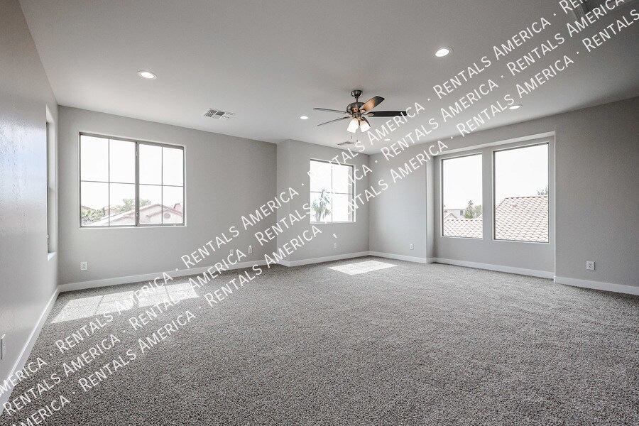 Building Photo - 43232 Wallner Dr