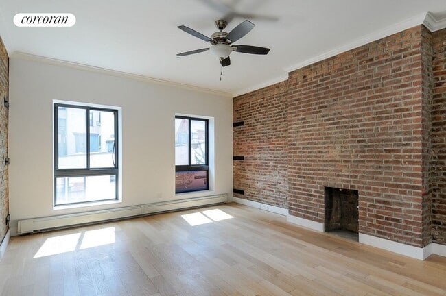 Primary Photo - 141 Lexington Ave