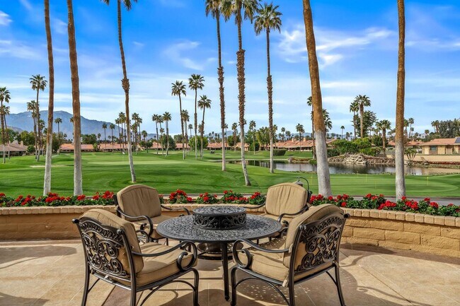 Building Photo - 82 Conejo Cir