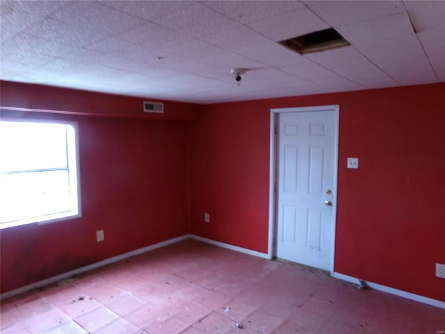 Building Photo - LEADWOOD - 1 bedroom home in Town - $298.37 MONTH / $499 DOWN