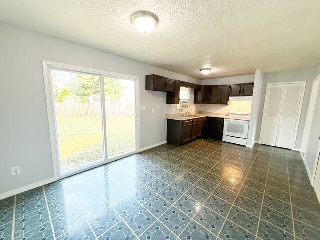 Building Photo - 3020 Pawnee Ct