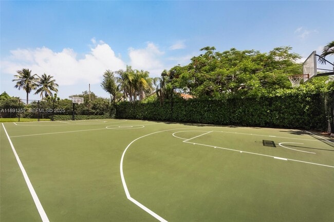 Building Photo - 14200 SW 70th Ave