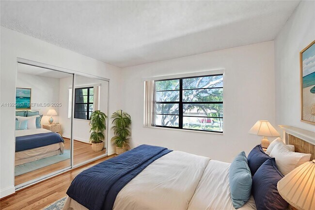 Building Photo - 9340 SW 61st Way