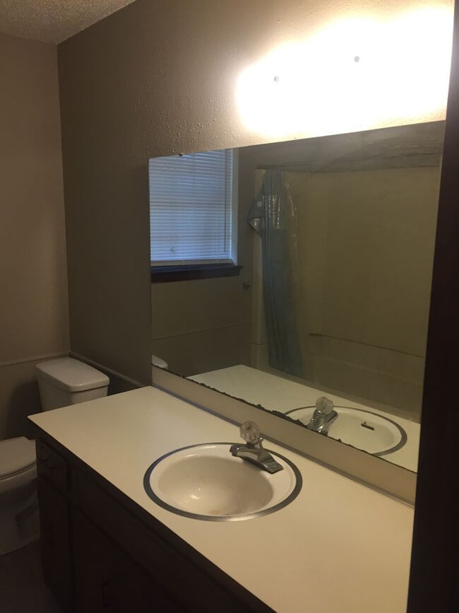 Building Photo - 5707 Sorenson St