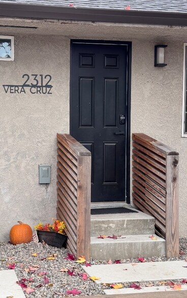 Building Photo - 2312 Vera Cruz Dr