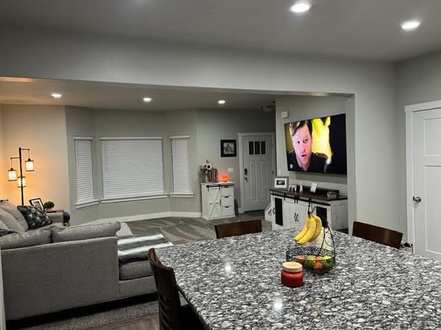 Building Photo - 8052 N Rock Creek Cove Ln