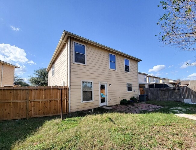 Building Photo - 16306 Kendons Way Ln